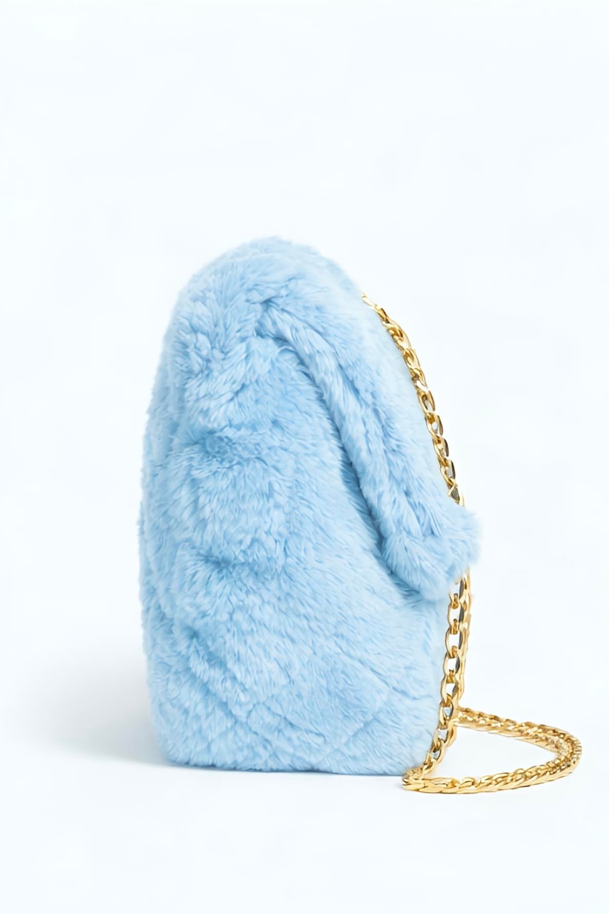 Καπιτονέ Γούνινη Τσάντα Ώμου σε Μπεζ με Χρυσή Αλυσίδα